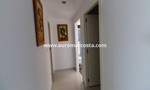 Objekte zum Wiederverkauf - Wohnung - Torrevieja - Orihuela Costa