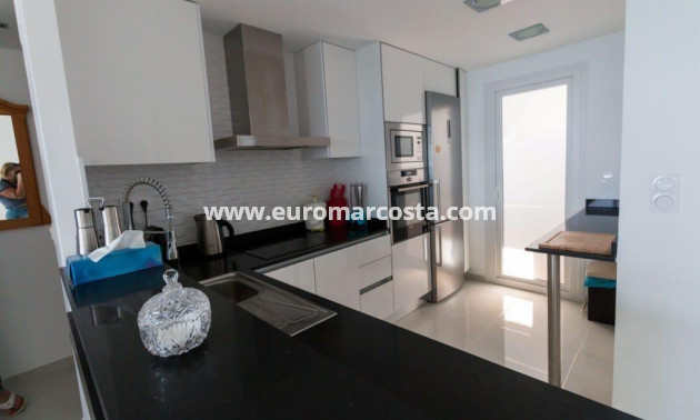 Objekte zum Wiederverkauf - Wohnung - Torrevieja - Orihuela Costa