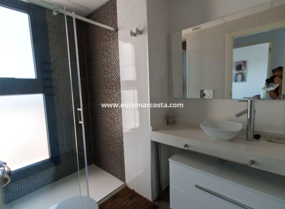 Objekte zum Wiederverkauf - Wohnung - Torrevieja - Orihuela Costa