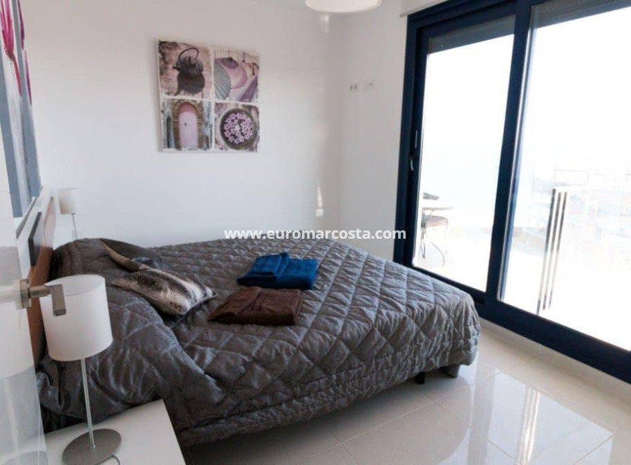 Objekte zum Wiederverkauf - Wohnung - Torrevieja - Orihuela Costa