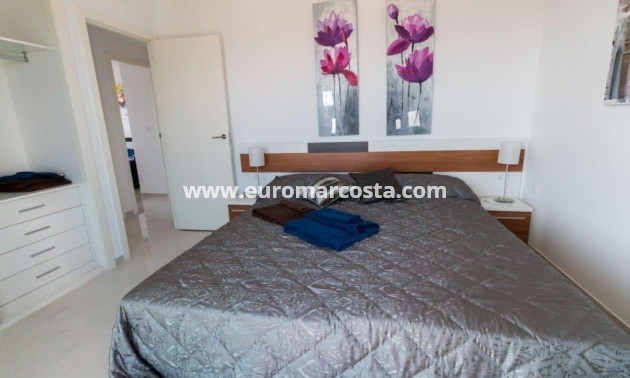 Objekte zum Wiederverkauf - Wohnung - Torrevieja - Orihuela Costa