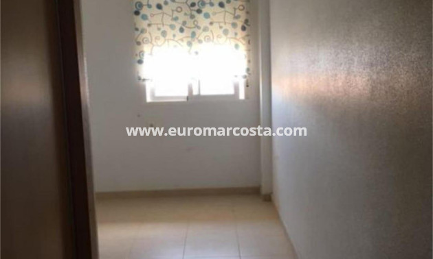 Sale - Apartment / flat - Algorfa