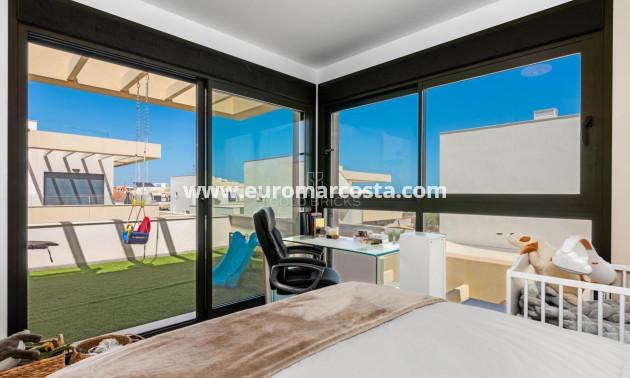 Venta - Villa - Los Montesinos - La herrada