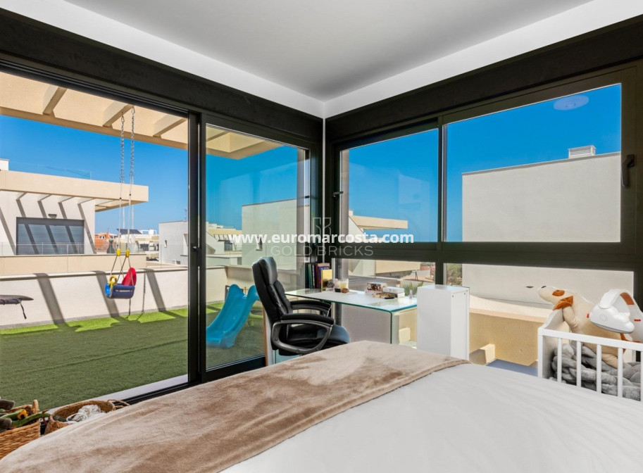 Venta - Villa - Los Montesinos - La herrada