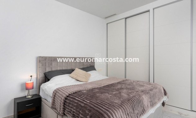 Venta - Villa - Los Montesinos - La herrada