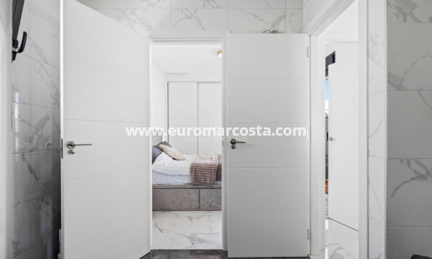 Venta - Villa - Los Montesinos - La herrada