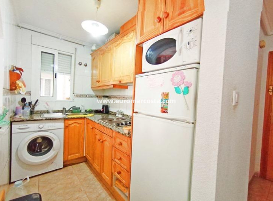 Objekte zum Wiederverkauf - Wohnung - Torrevieja - TORREVIEJA