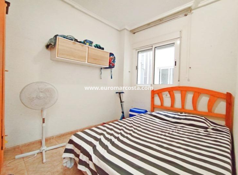Objekte zum Wiederverkauf - Wohnung - Torrevieja - TORREVIEJA