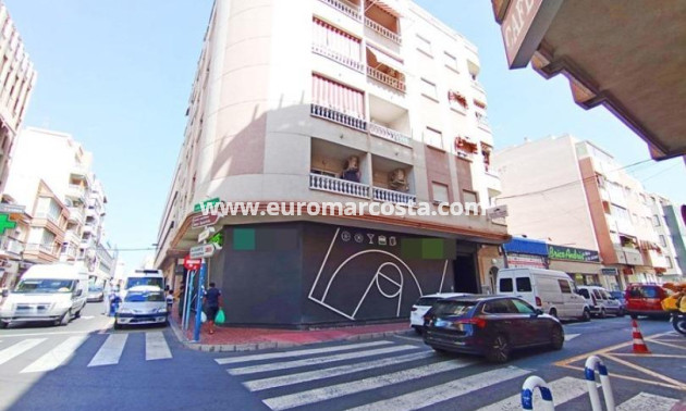 Objekte zum Wiederverkauf - Wohnung - Torrevieja - TORREVIEJA