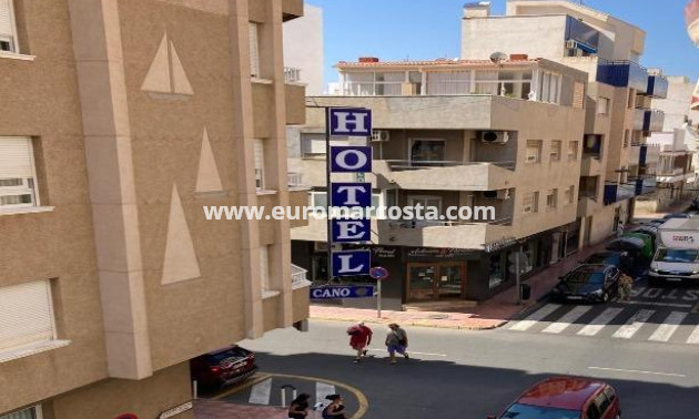 Objekte zum Wiederverkauf - Wohnung - Torrevieja - TORREVIEJA