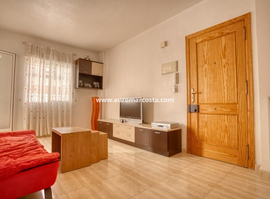 Objekte zum Wiederverkauf - Wohnung - Torrevieja - TORREVIEJA