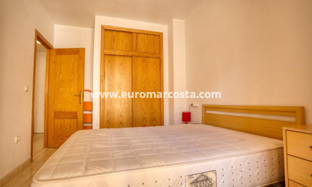 Objekte zum Wiederverkauf - Wohnung - Torrevieja - TORREVIEJA