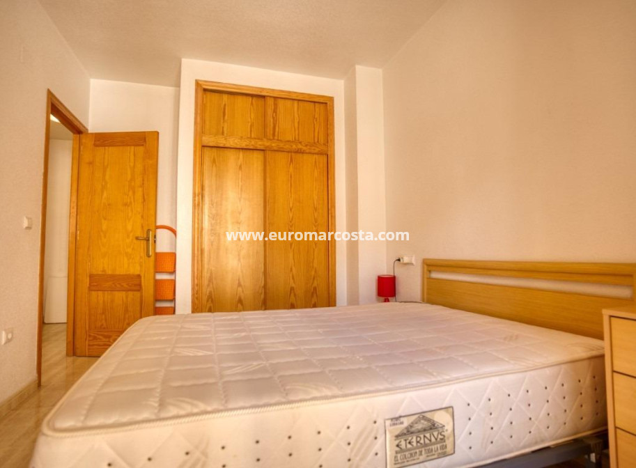 Objekte zum Wiederverkauf - Wohnung - Torrevieja - TORREVIEJA