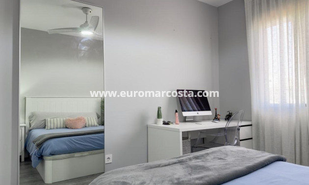 Objekte zum Wiederverkauf - Wohnung - Torrevieja - La Mata