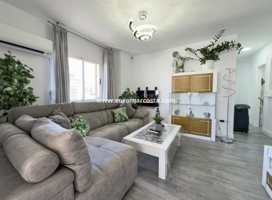 Objekte zum Wiederverkauf - Wohnung - Torrevieja - La Mata