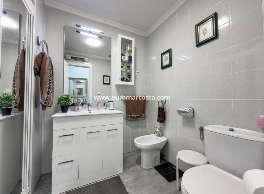 Objekte zum Wiederverkauf - Wohnung - Torrevieja - La Mata