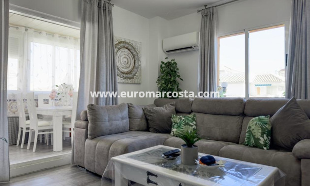 Objekte zum Wiederverkauf - Wohnung - Torrevieja - La Mata