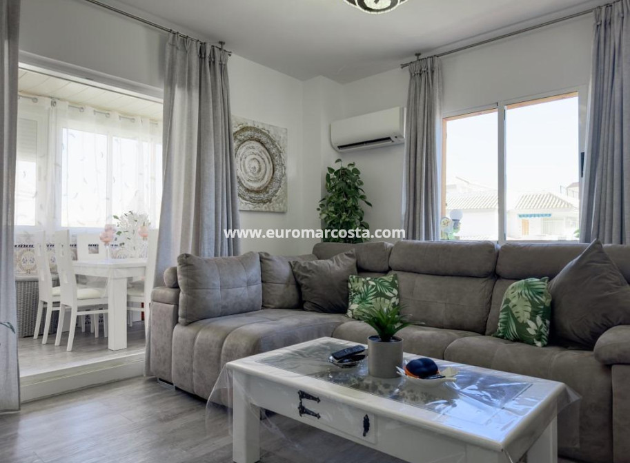 Objekte zum Wiederverkauf - Wohnung - Torrevieja - La Mata