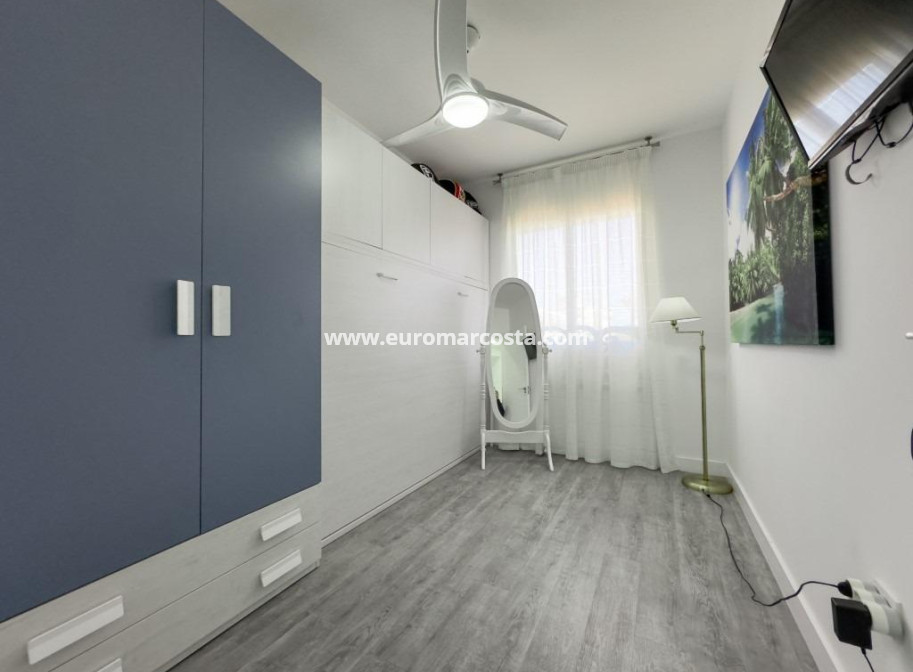 Objekte zum Wiederverkauf - Wohnung - Torrevieja - La Mata