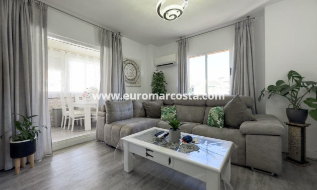 Objekte zum Wiederverkauf - Wohnung - Torrevieja - La Mata