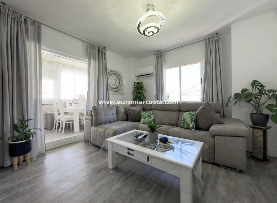 Objekte zum Wiederverkauf - Wohnung - Torrevieja - La Mata