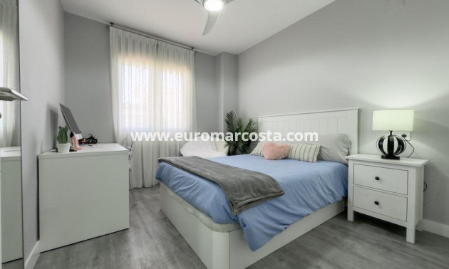 Objekte zum Wiederverkauf - Wohnung - Torrevieja - La Mata