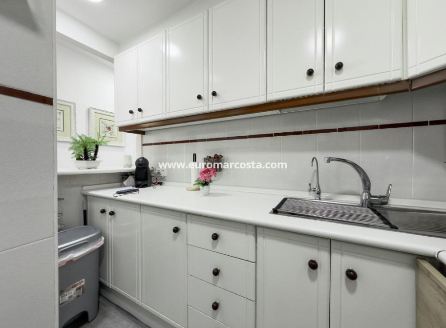 Objekte zum Wiederverkauf - Wohnung - Torrevieja - La Mata