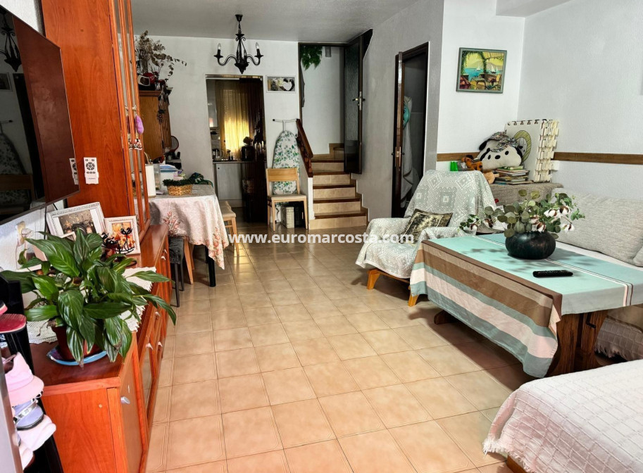 Objekte zum Wiederverkauf - Stadthaus - Torrevieja - TORREVIEJA
