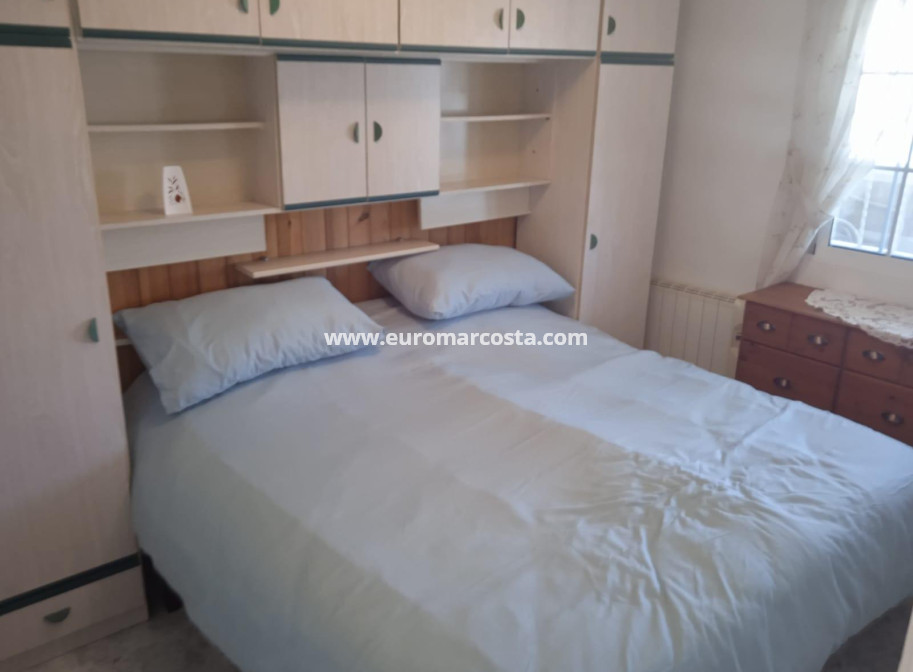 Objekte zum Wiederverkauf - Bungalow - Torrevieja - Calas blanca