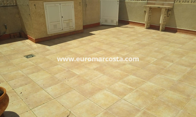 Objekte zum Wiederverkauf - Bungalow - Torrevieja - Calas blanca