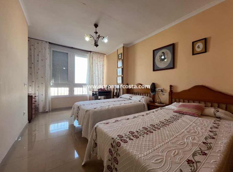 Venta - Apartamento / piso - Torrevieja - TORREVIEJA