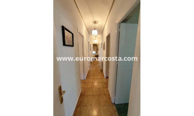 Objekte zum Wiederverkauf - Villa freitstehend - Torrevieja - TORREVIEJA