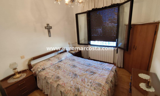 Objekte zum Wiederverkauf - Villa freitstehend - Torrevieja - TORREVIEJA