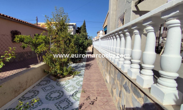 Objekte zum Wiederverkauf - Villa freitstehend - Torrevieja - TORREVIEJA