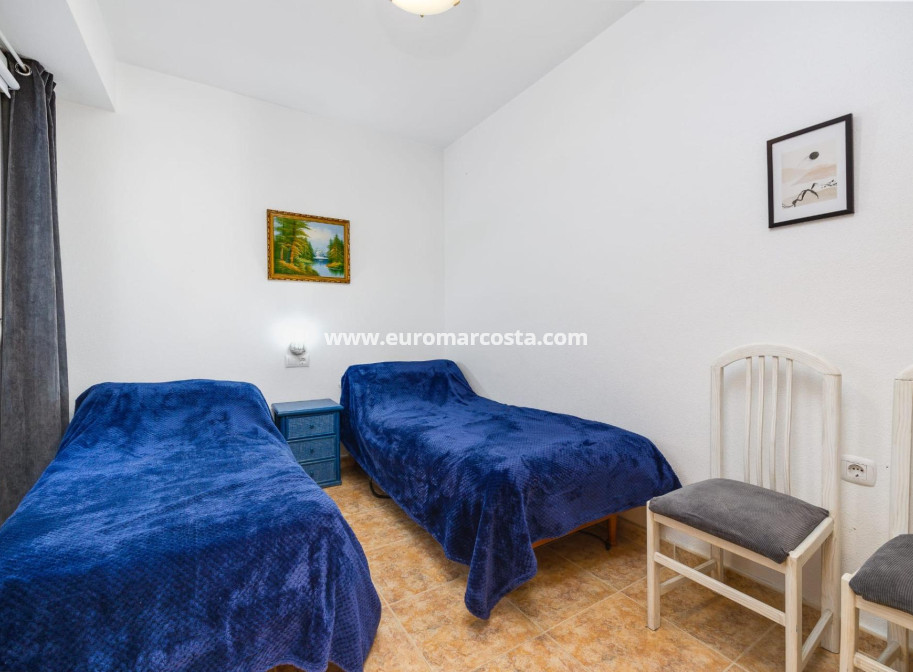 Sale - Apartment / flat - Torrevieja - TORREVIEJA