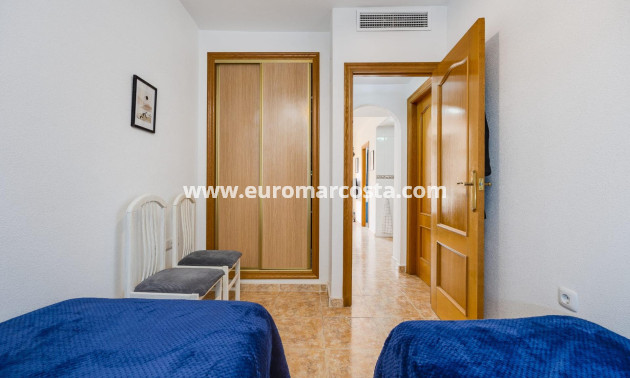 Sale - Apartment / flat - Torrevieja - TORREVIEJA
