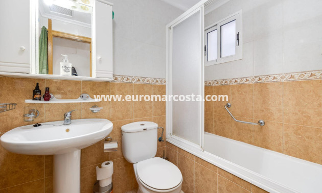 Sale - Apartment / flat - Torrevieja - TORREVIEJA