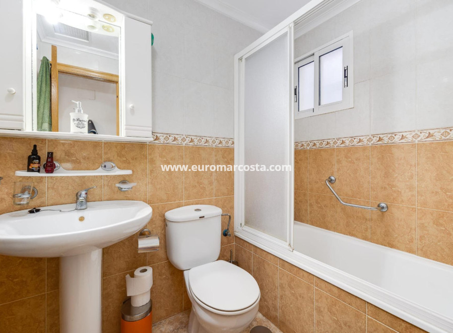 Sale - Apartment / flat - Torrevieja - TORREVIEJA