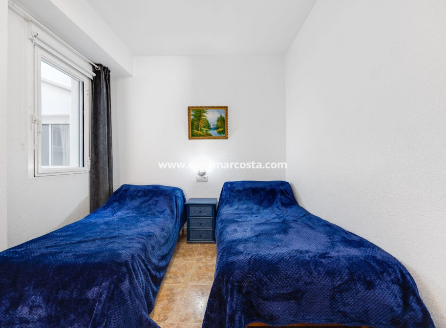 Sale - Apartment / flat - Torrevieja - TORREVIEJA