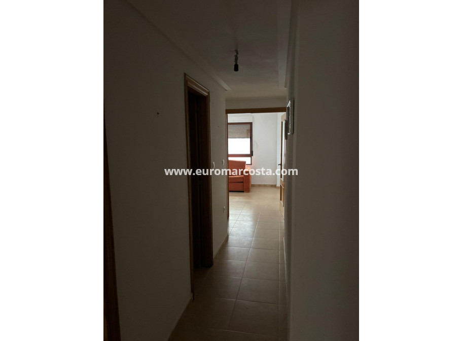 Venta - Apartamento / piso - Almoradi - Centro urbano 2