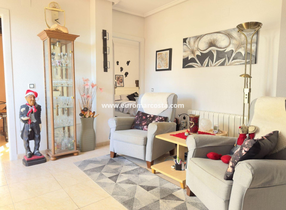 Objekte zum Wiederverkauf - Wohnung - Torrevieja - TORREVIEJA