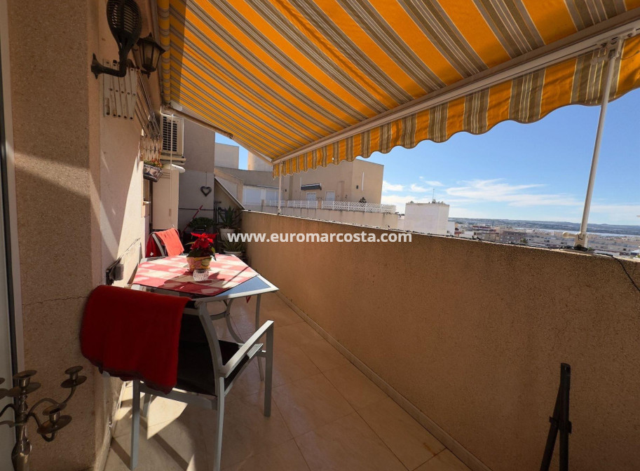 Objekte zum Wiederverkauf - Wohnung - Torrevieja - TORREVIEJA