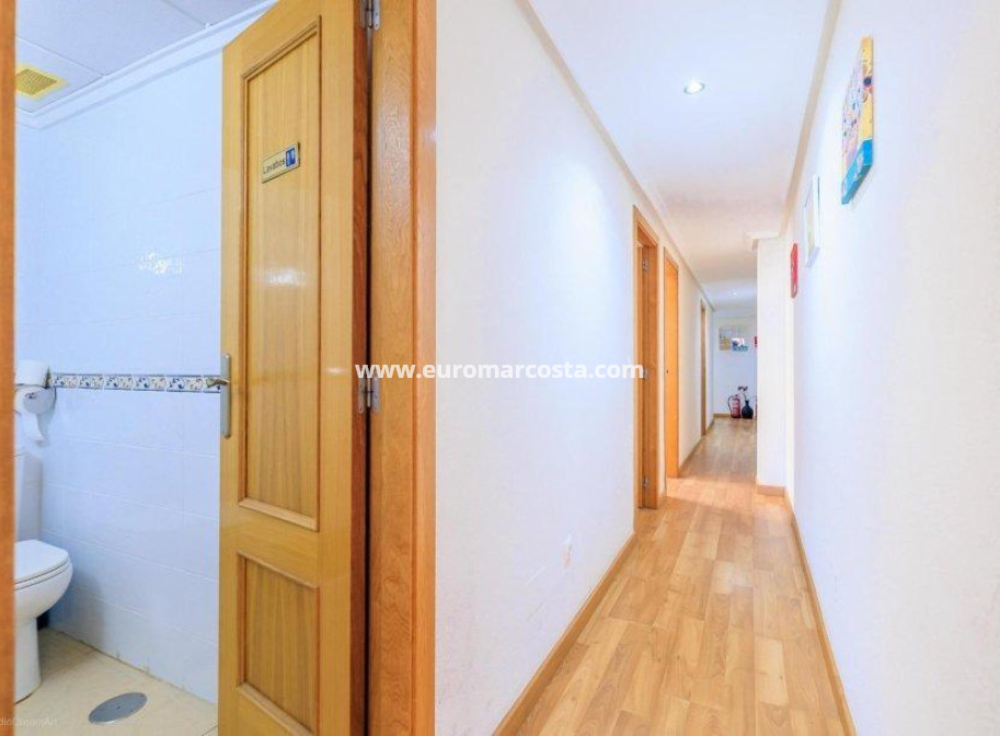 Sale - Apartment / flat - Torrevieja - TORREVIEJA