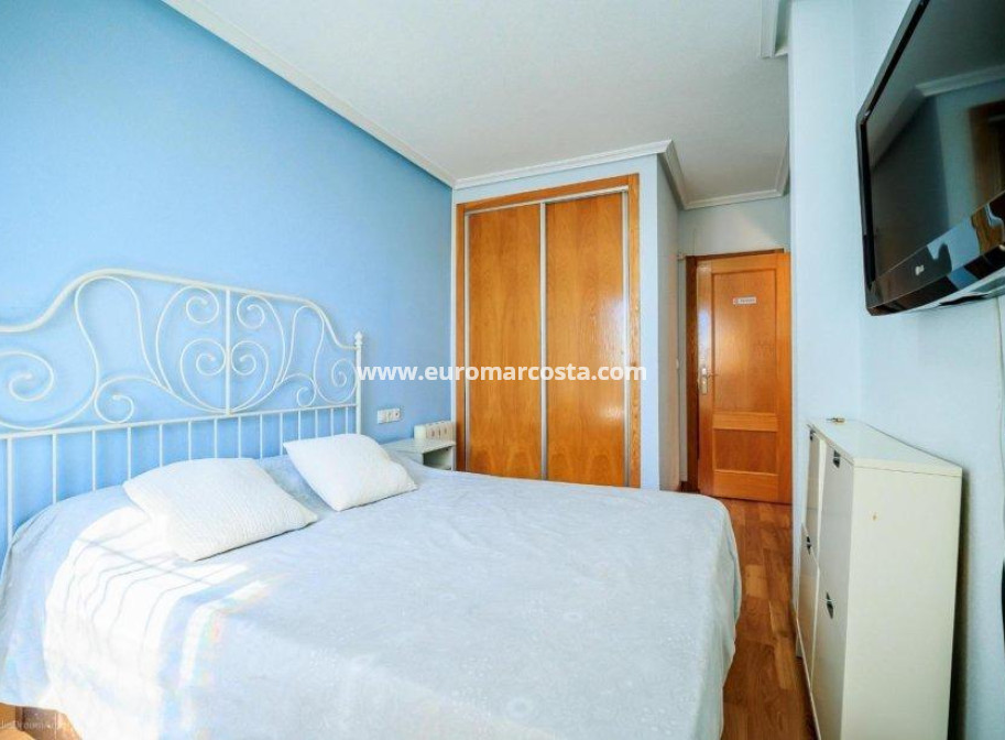 Sale - Apartment / flat - Torrevieja - TORREVIEJA