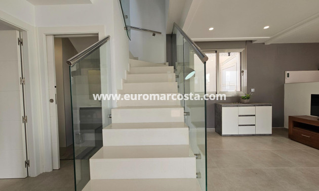 Venta - Villa - Orihuela Costa - Lomas de Cabo Roig-Los Dolses