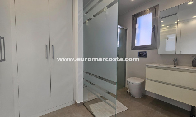 Venta - Villa - Orihuela Costa - Lomas de Cabo Roig-Los Dolses