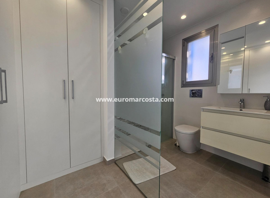 Venta - Villa - Orihuela Costa - Lomas de Cabo Roig-Los Dolses