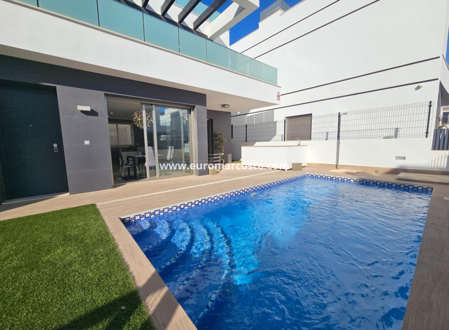 Venta - Villa - Orihuela Costa - Lomas de Cabo Roig-Los Dolses