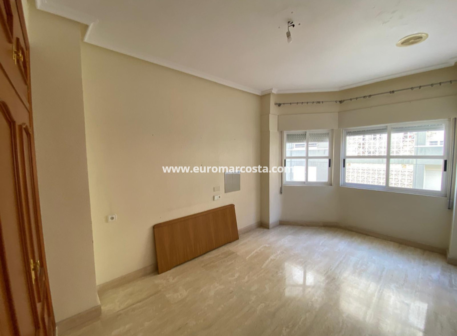 Venta - Apartamento / piso - Torrevieja - TORREVIEJA