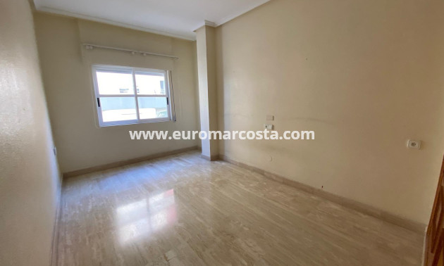 Venta - Apartamento / piso - Torrevieja - TORREVIEJA